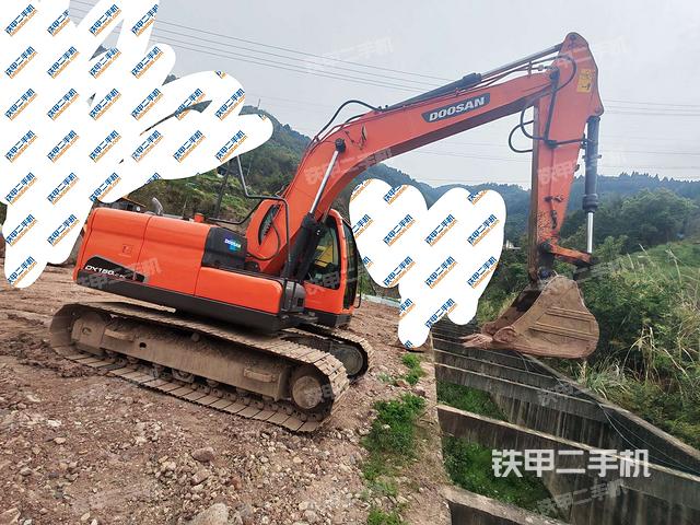 右前45(整機(jī)外觀) 右前45(整機(jī)外觀)