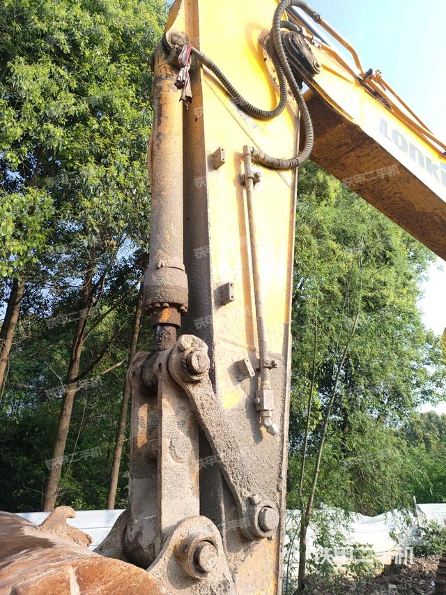 小臂整體左后（工作和回轉(zhuǎn)裝置）