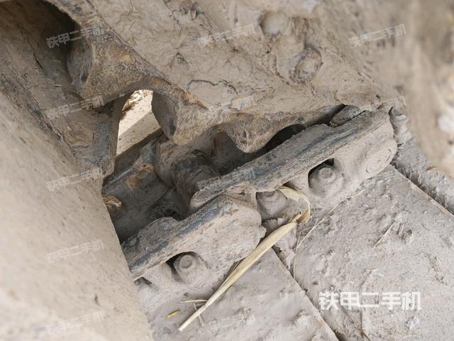 右側(cè)履帶整體（行走機(jī)構(gòu)）