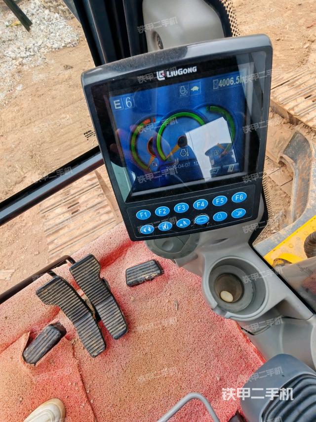 顯示屏?（駕駛室部分）