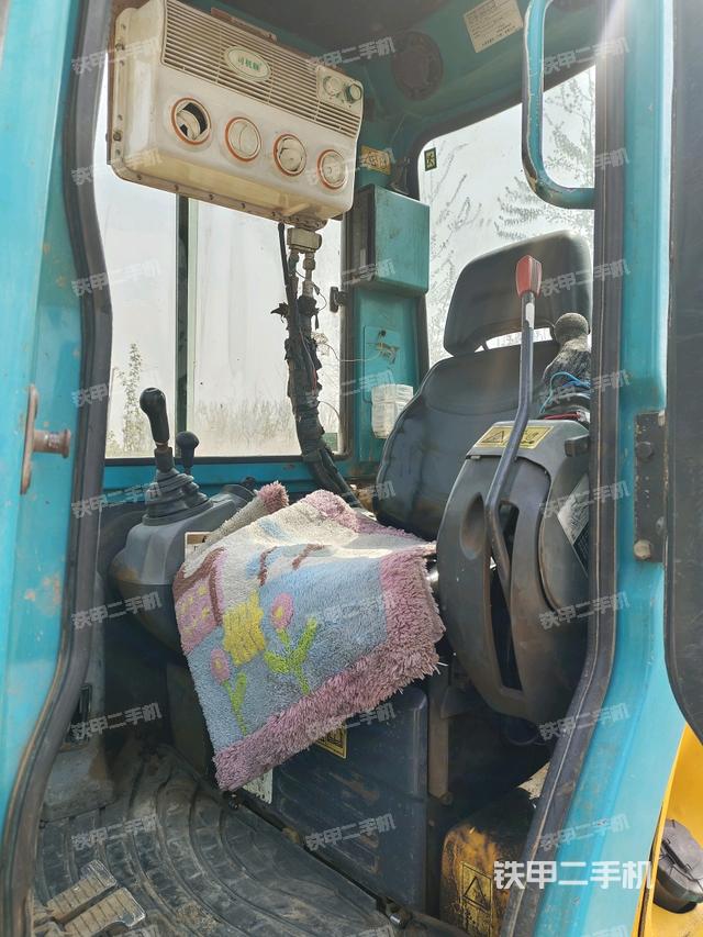 顶棚整体（驾驶室部分）