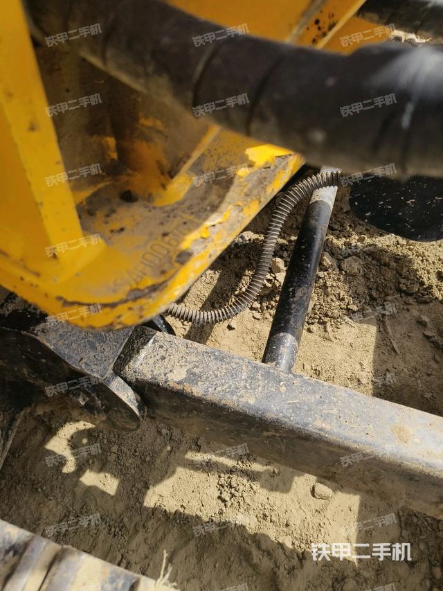 小臂整體右前（工作和回轉裝置）