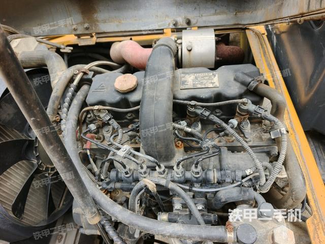 發(fā)動機室(上車部件) 發(fā)動機室(上車部件)
