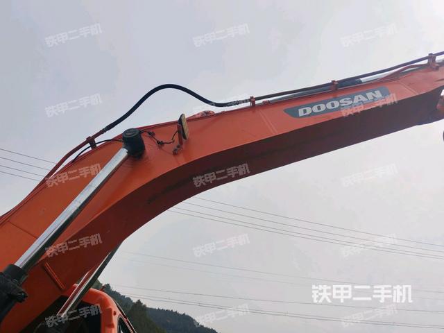 大臂整體?右側(cè)(工作和回轉(zhuǎn)裝置) 大臂整體?右側(cè)(工作和回轉(zhuǎn)裝置)