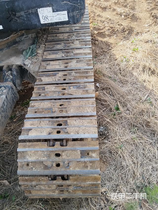 單側(cè)履帶整體（整機(jī)外觀）