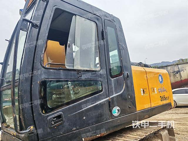 驾驶室整体（整机外观）