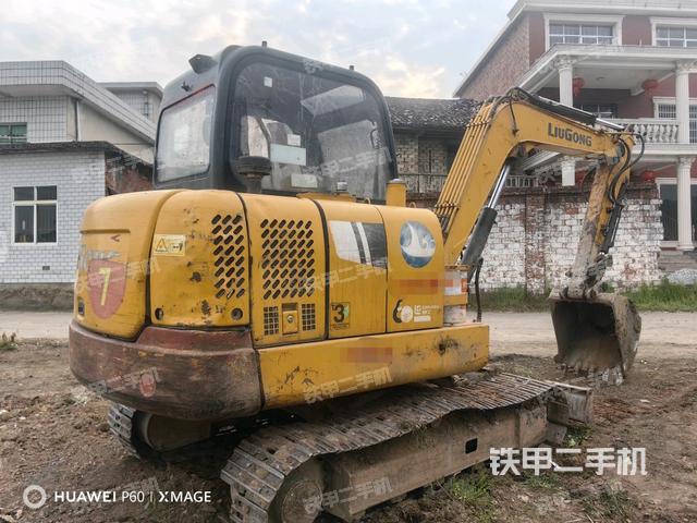 整機(jī)右后45°(整機(jī)外觀) 整機(jī)右后45°(整機(jī)外觀)