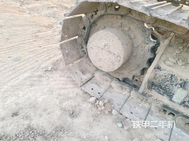 右驅(qū)動輪(行走機構(gòu)) 右驅(qū)動輪(行走機構(gòu))