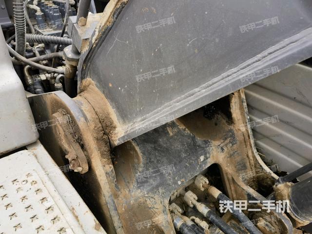 大臂根部?斜視(工作和回轉(zhuǎn)裝置) 大臂根部?斜視(工作和回轉(zhuǎn)裝置)