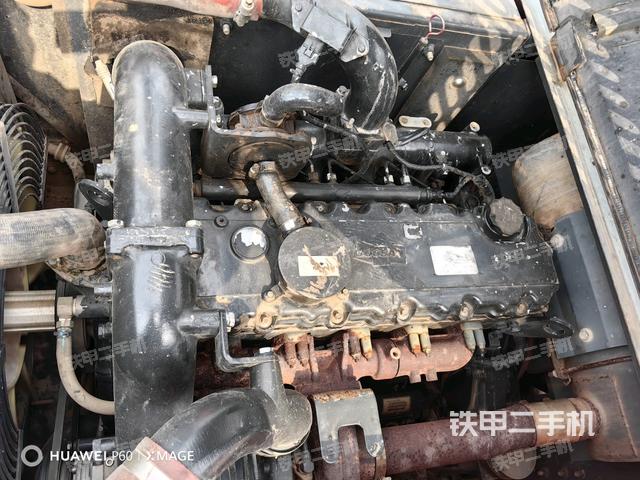 發(fā)動(dòng)機(jī)整體俯視(整機(jī)外觀) 發(fā)動(dòng)機(jī)整體俯視(整機(jī)外觀)