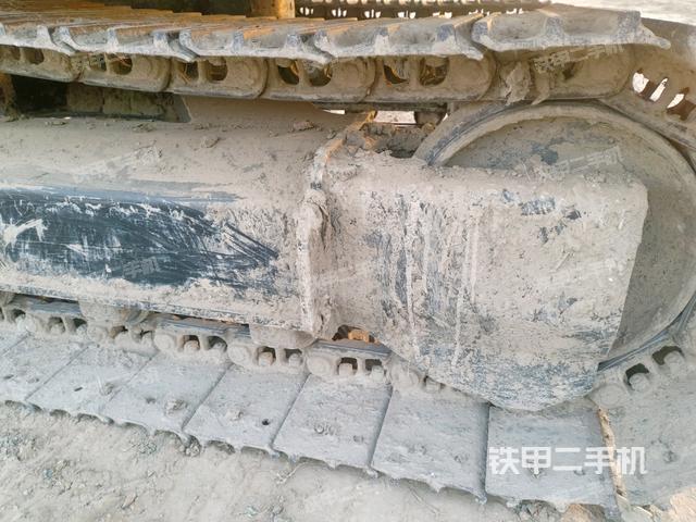 左側(cè)行走馬達蓋板(行走機構(gòu)) 左側(cè)行走馬達蓋板(行走機構(gòu))