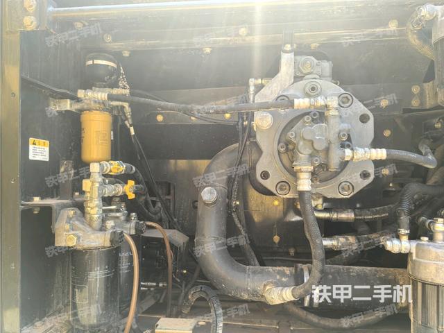 液壓泵斜45?左(大件艙室) 液壓泵斜45?左(大件艙室)