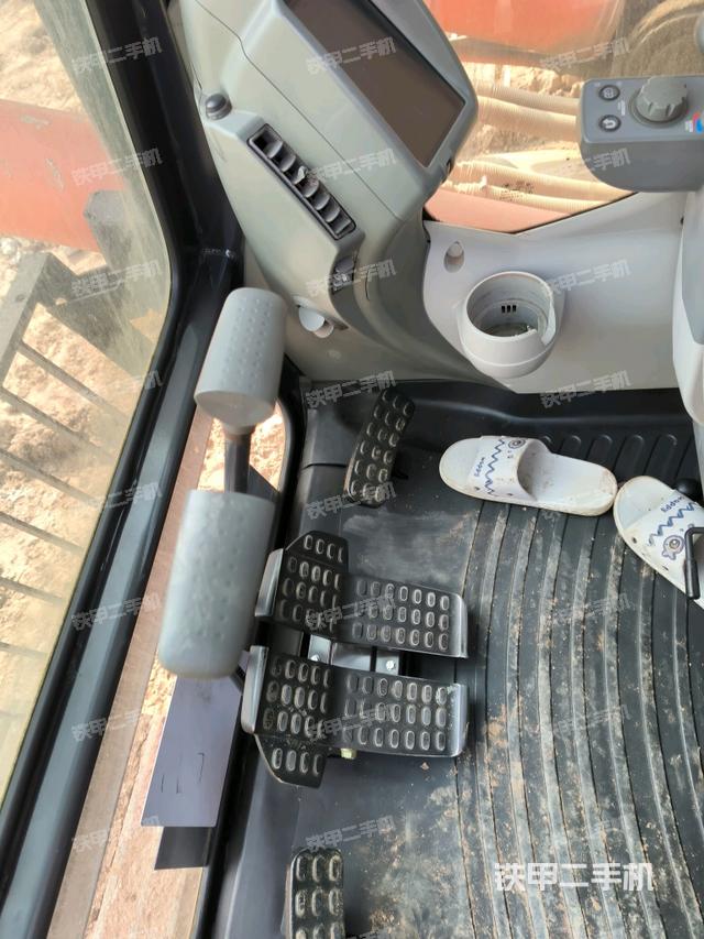 座椅后部（駕駛室部分）