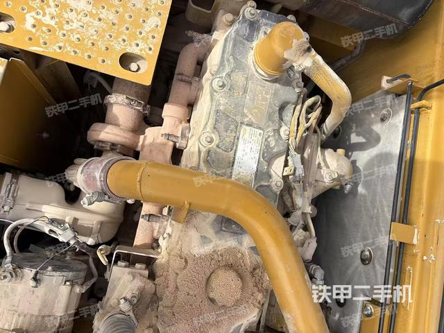 發(fā)動(dòng)機(jī)整體俯視(整機(jī)外觀) 發(fā)動(dòng)機(jī)整體俯視(整機(jī)外觀)