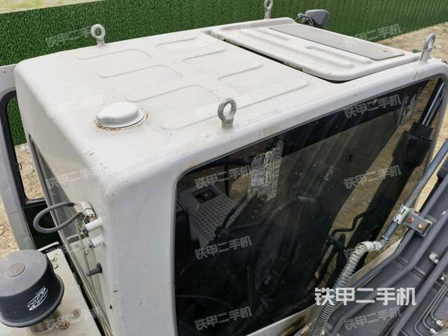 駕駛室頂部俯視(上車部件) 駕駛室頂部俯視(上車部件)