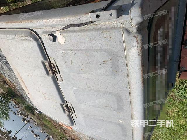 駕駛室頂部（整機(jī)外觀）