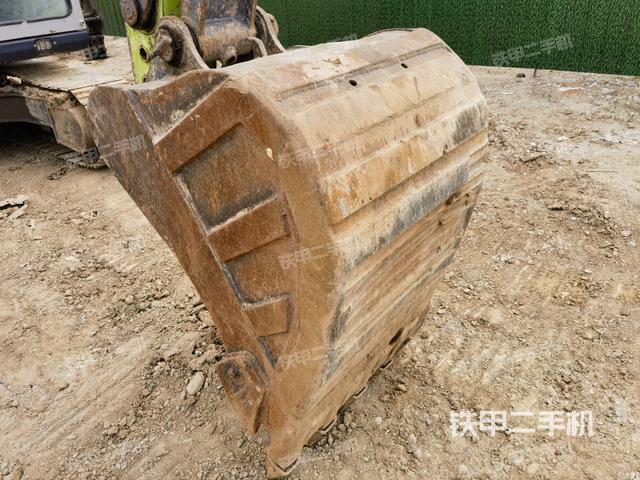 鏟斗45度(工作和回轉(zhuǎn)裝置) 鏟斗45度(工作和回轉(zhuǎn)裝置)