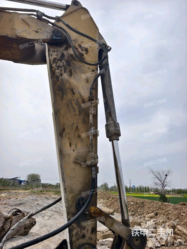 小臂整體右前（工作和回轉(zhuǎn)裝置）