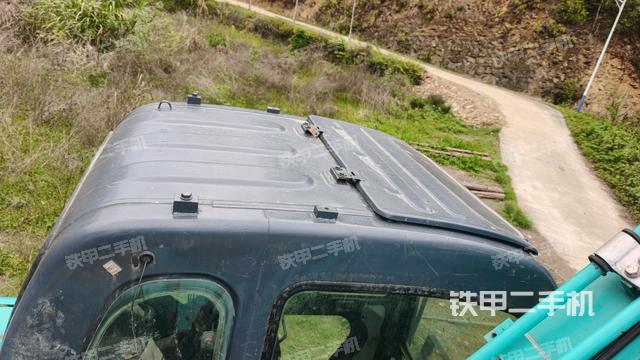 駕駛室頂部俯視(上車部件) 駕駛室頂部俯視(上車部件)