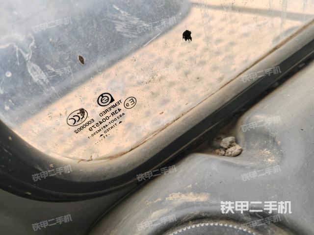 后窗玻璃角標(biāo)（駕駛室部分）