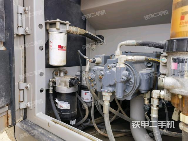 液壓泵室(大件艙室) 液壓泵室(大件艙室)