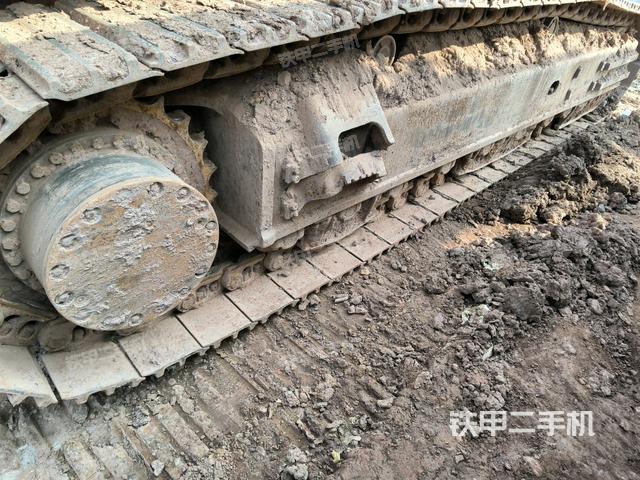 左側(cè)履帶整體?（行走機構(gòu)）