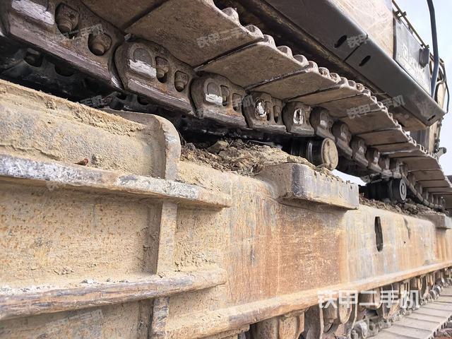 单侧履带整体（整机外观）