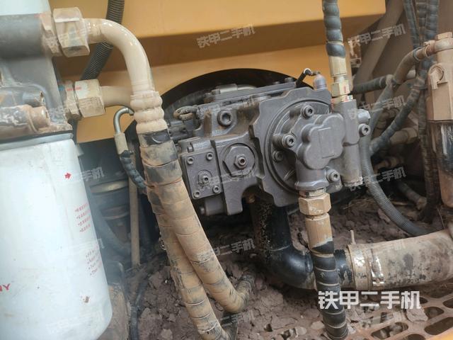 液壓泵斜45?左(大件艙室) 液壓泵斜45?左(大件艙室)