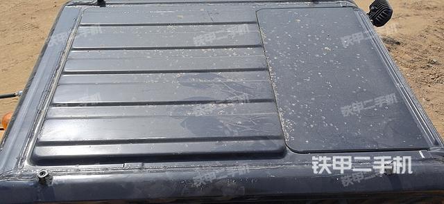 駕駛室頂部（整機(jī)外觀）