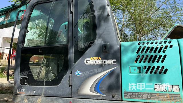 ?駕駛室正側(cè)（駕駛室部分）