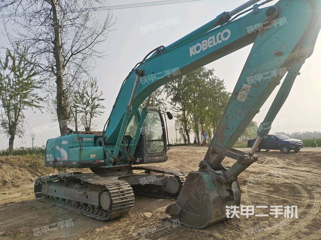 右前45(整機(jī)外觀) 右前45(整機(jī)外觀)