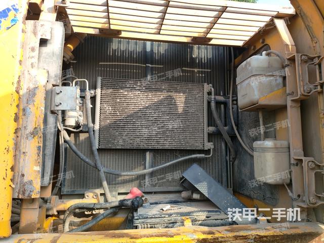 散熱器正面（大件艙室）