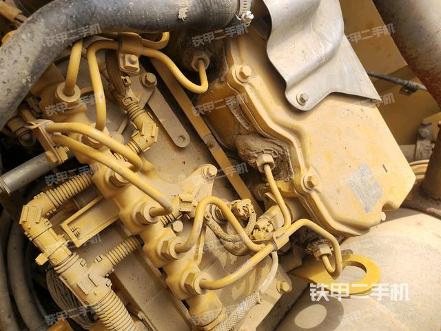 氣門室蓋螺絲特寫（上車部件）