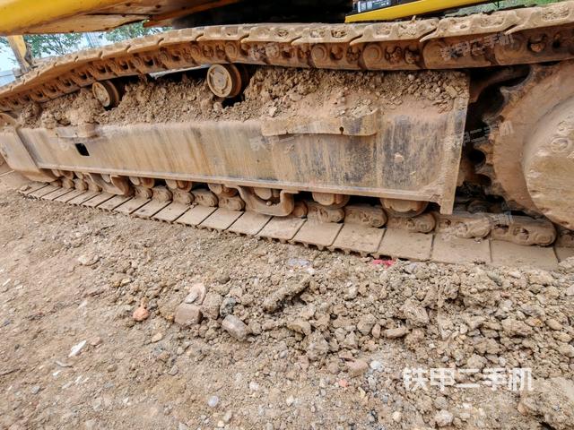 左導(dǎo)向輪（行走機(jī)構(gòu)）