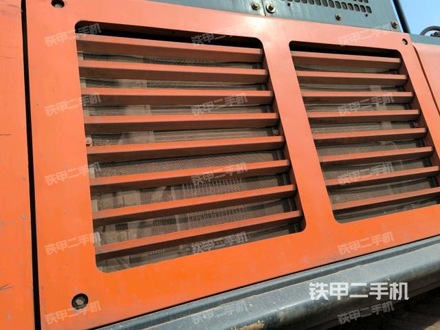 散熱器正面（大件艙室）