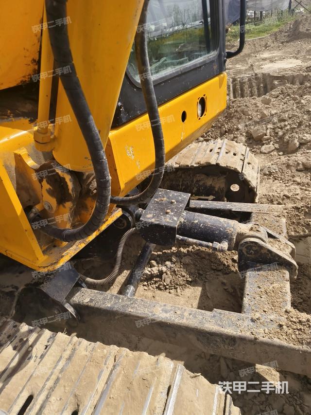 大臂整體?右側（工作和回轉裝置）