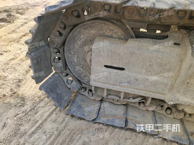 右側(cè)行走馬達(dá)蓋板(行走機(jī)構(gòu)) 右側(cè)行走馬達(dá)蓋板(行走機(jī)構(gòu))