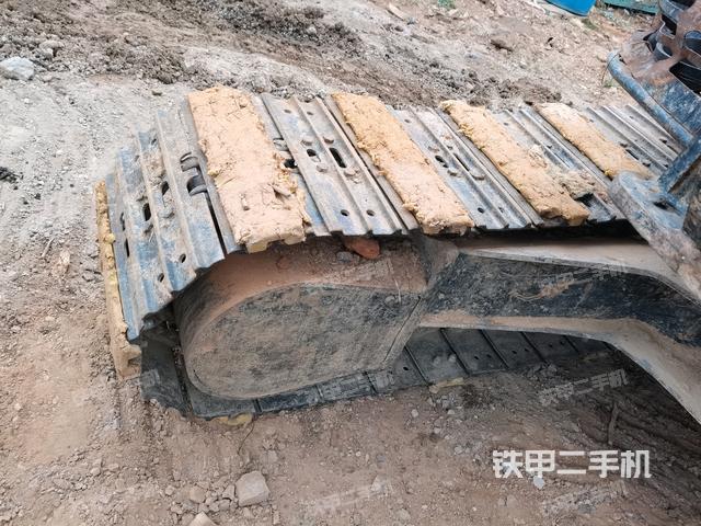 右側(cè)行走馬達(dá)蓋板(行走機(jī)構(gòu)) 右側(cè)行走馬達(dá)蓋板(行走機(jī)構(gòu))
