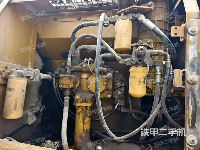 液壓泵斜45?右（大件艙室）