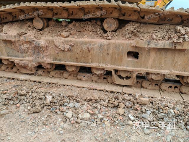 右側(cè)履帶整體（行走機(jī)構(gòu)）