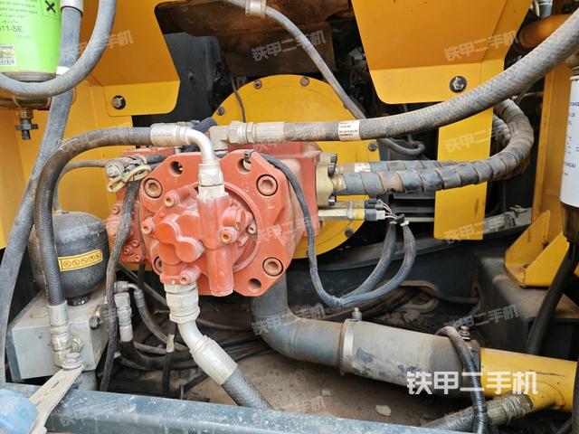 液壓泵室(大件艙室) 液壓泵室(大件艙室)