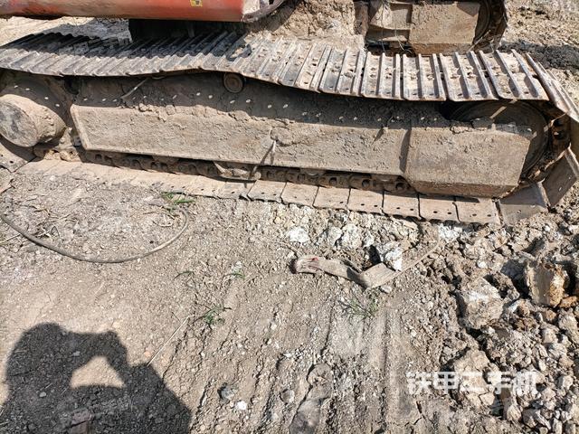 右側(cè)履帶整體?(行走機構(gòu)) 右側(cè)履帶整體?(行走機構(gòu))