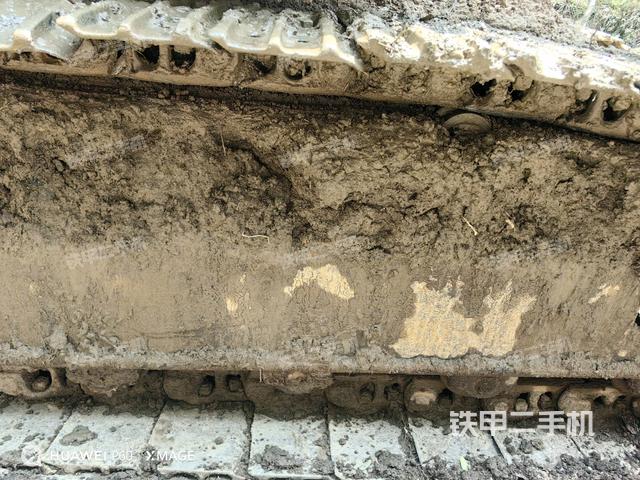 右側(cè)履帶整體(行走機(jī)構(gòu)) 右側(cè)履帶整體(行走機(jī)構(gòu))