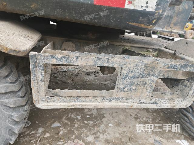左托鏈輪和鏈筋(行走機構(gòu)) 左托鏈輪和鏈筋(行走機構(gòu))