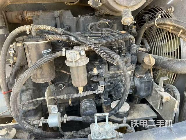 發(fā)動機整體俯視(整機外觀) 發(fā)動機整體俯視(整機外觀)