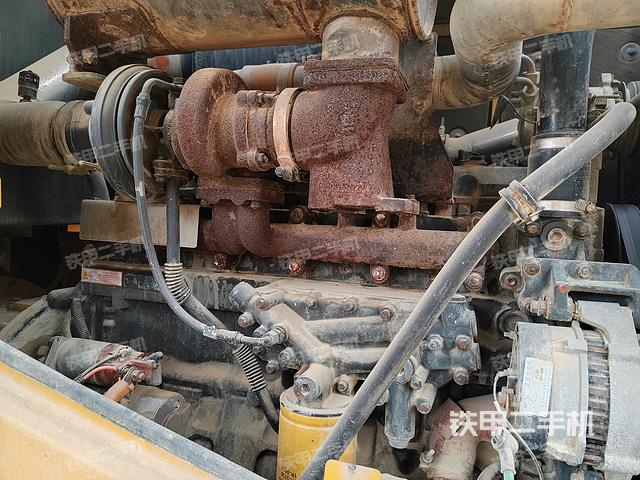 發(fā)動機左側(cè)（整機外觀及大件）