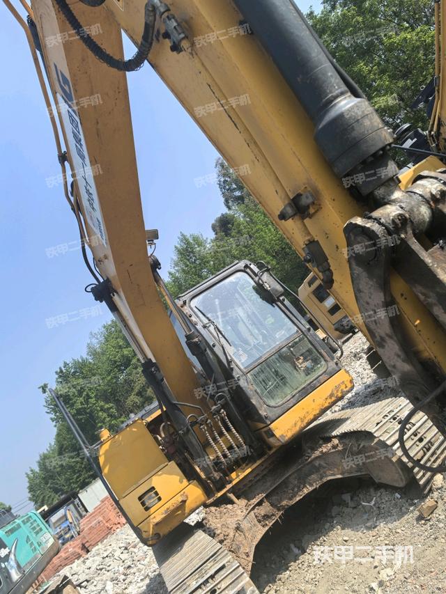 大臂整體?右側(cè)（工作和回轉(zhuǎn)裝置）