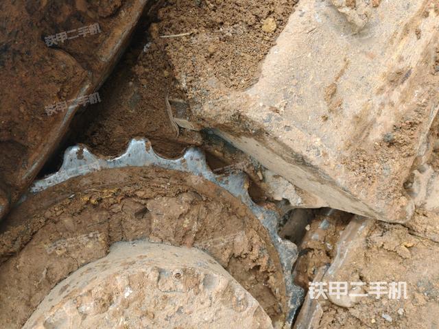 左驅(qū)動輪(行走機構(gòu)) 左驅(qū)動輪(行走機構(gòu))