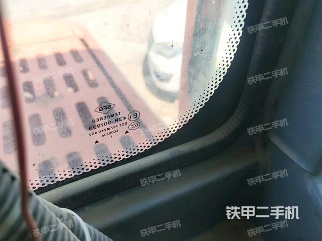 座椅后部(駕駛室部分) 座椅后部(駕駛室部分)