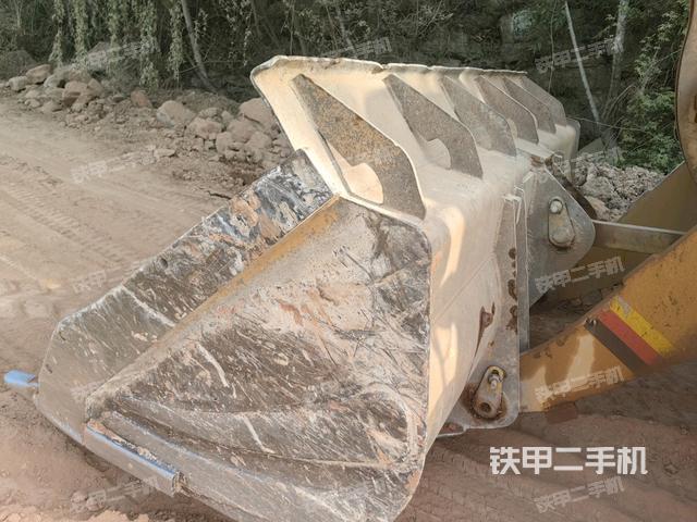 鏟斗后45°(工作裝置) 鏟斗后45°(工作裝置)